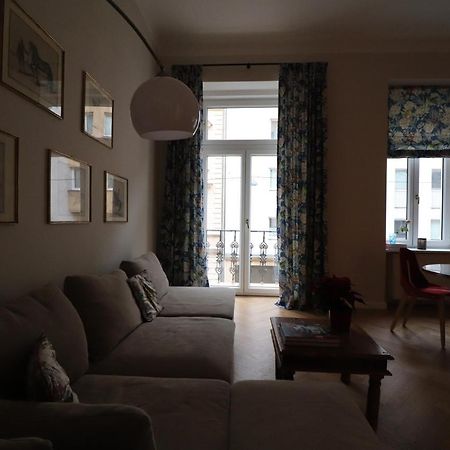 Wohnung Mit Balkon Beim Schloss Belvedere 维也纳 外观 照片