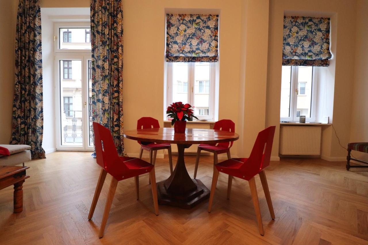 Wohnung Mit Balkon Beim Schloss Belvedere 维也纳 外观 照片